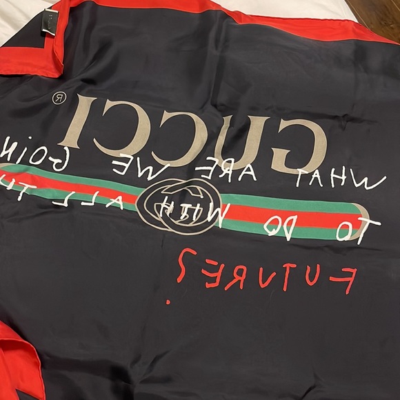 Gucci what are we going to do with all this future silk scarf - Picture 5 of 6